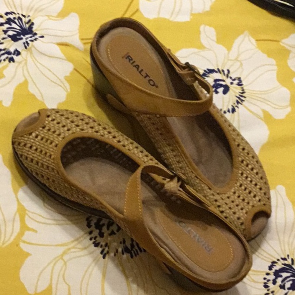 Rialto Sandals with Woven Design